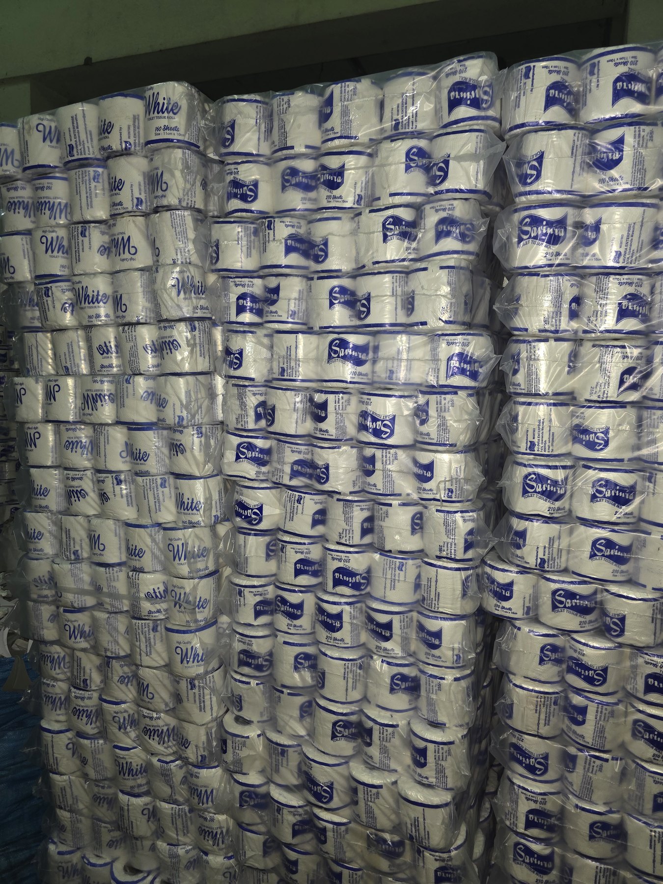 Factory-side roll inventory with stacked units
